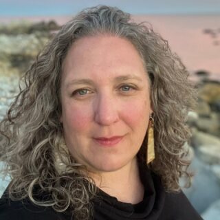 Amanda Peters